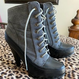 8 1/2 size heeled boots